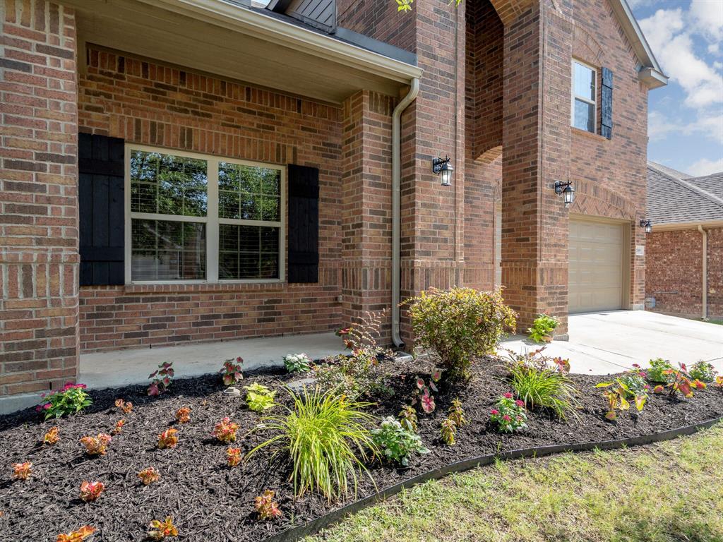 2509 Whispering Pines Drive