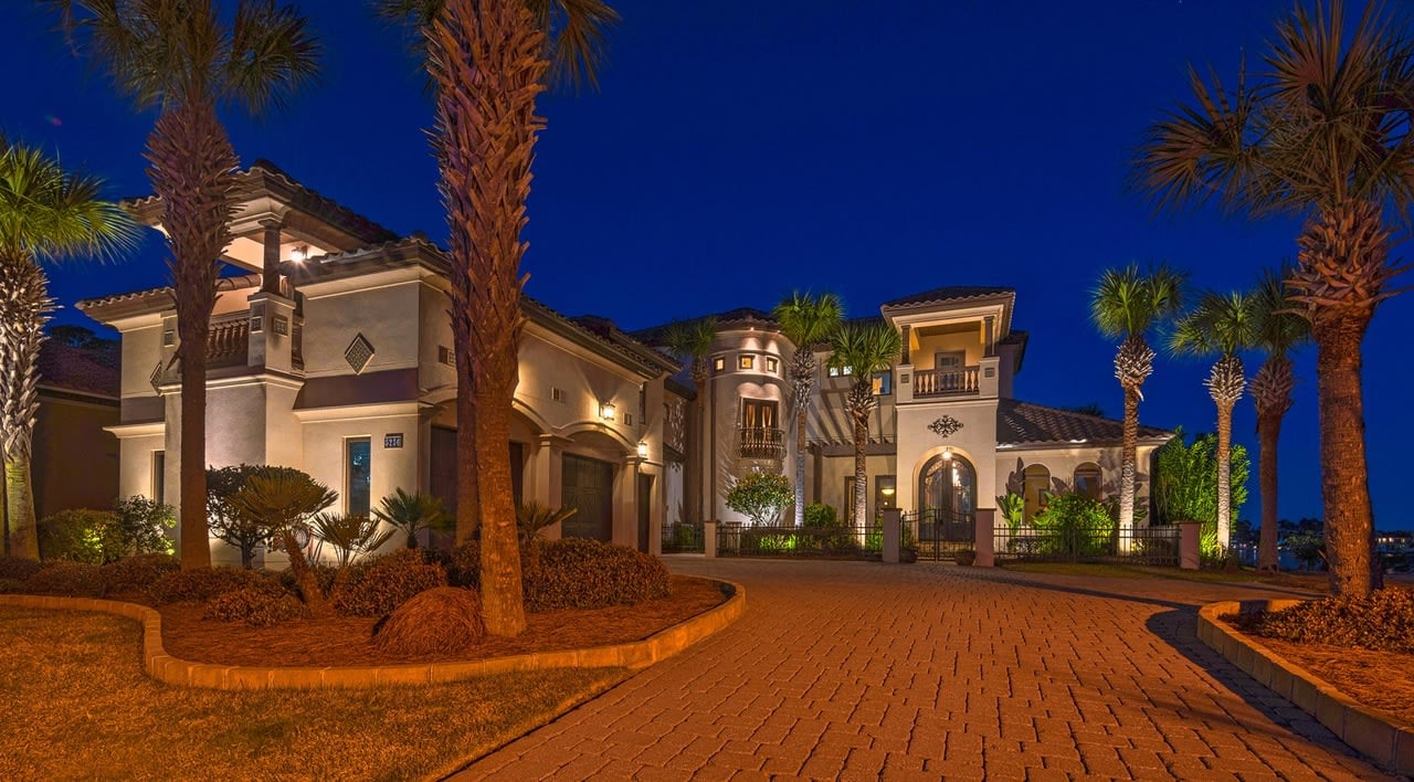 5236 Finisterre Drive
