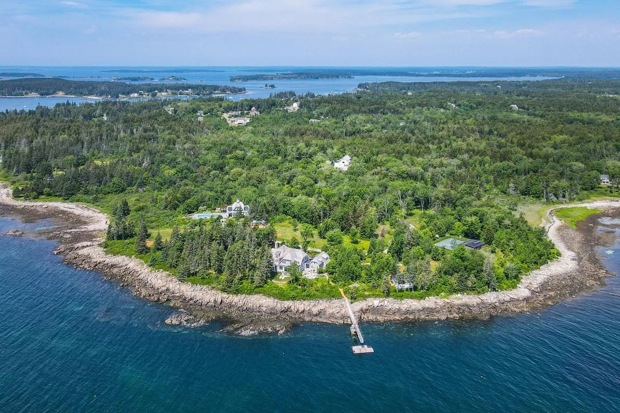 New Waterfront Listing! 76 Seasmoke Road, Saint George, Maine – $10,900,000
