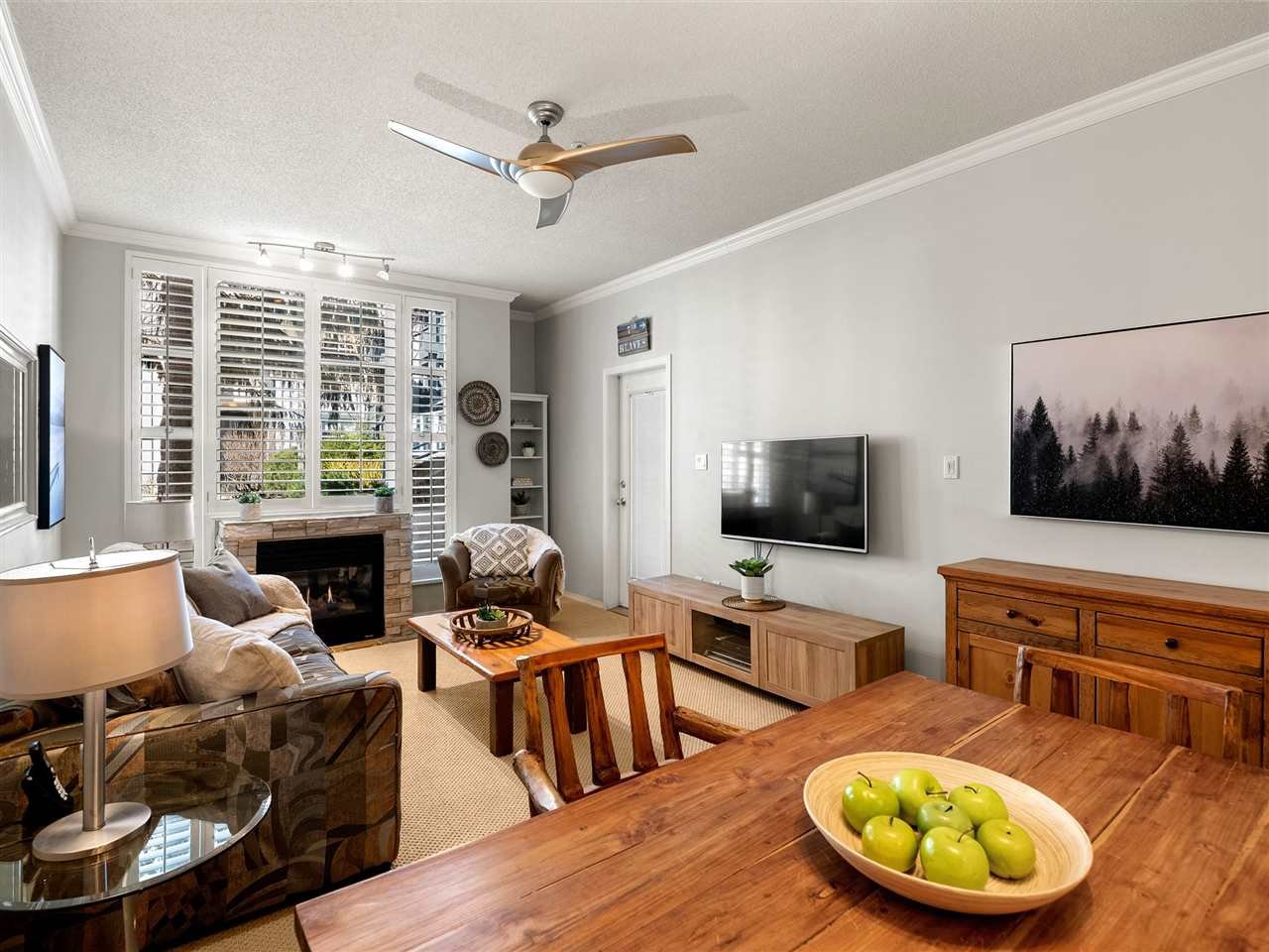 105-4573 Chateau Blvd