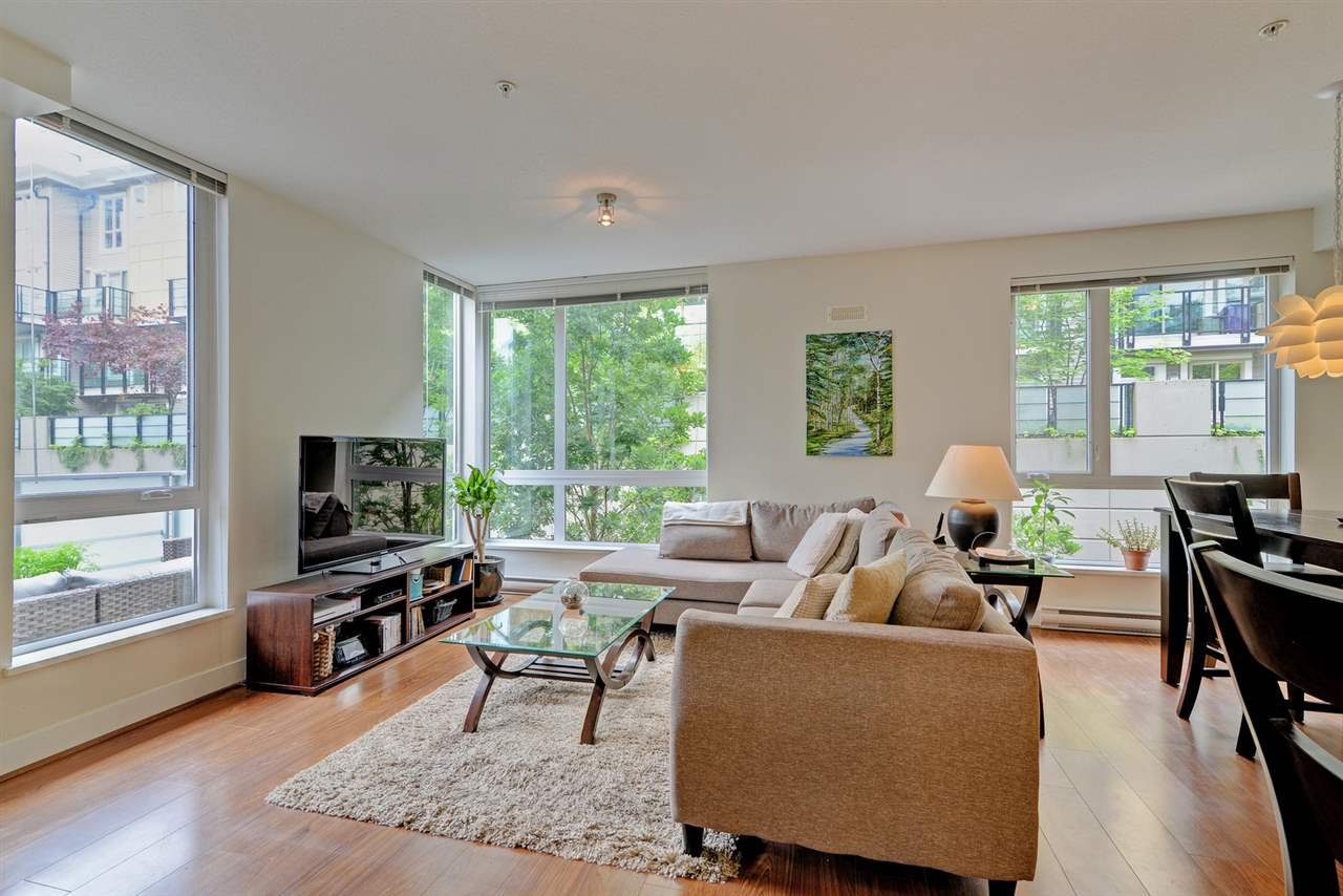 124-735 W 15th St