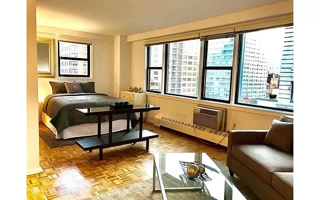 145 East 15th Street Unit: 7E