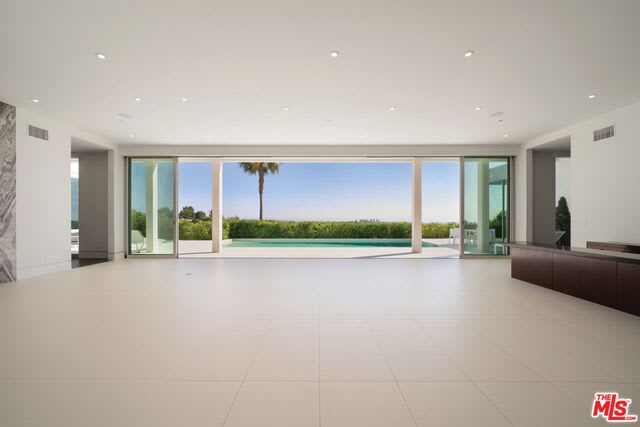 Garden Grandeur