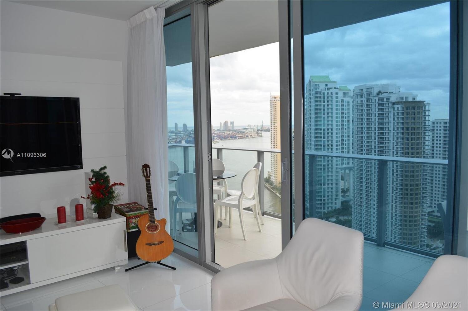 200 Biscayne Blvd Way, #3308  