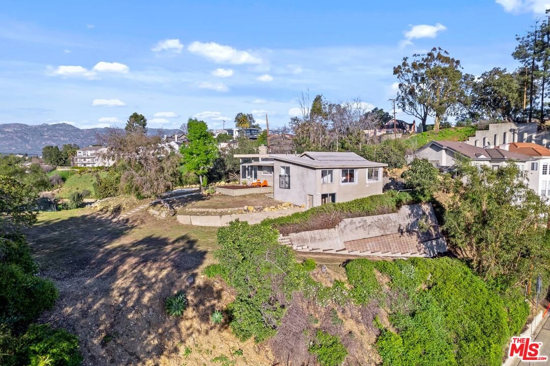 The Karl Howenstein Residence in Pasadena