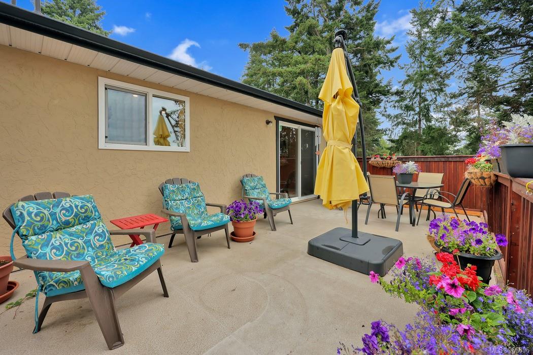 403 Dressler Rd