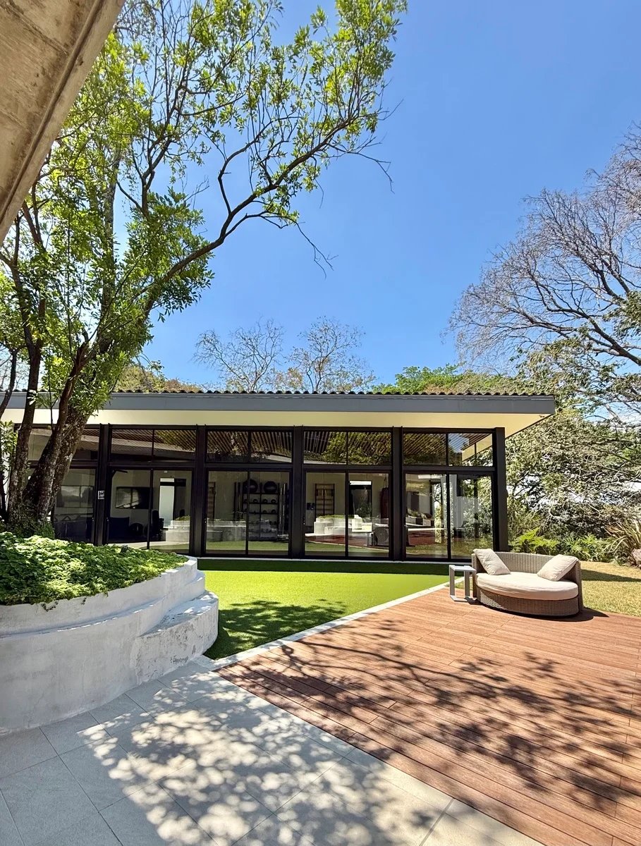 Contemporary Terrace Condo, Santa Ana, San Jose