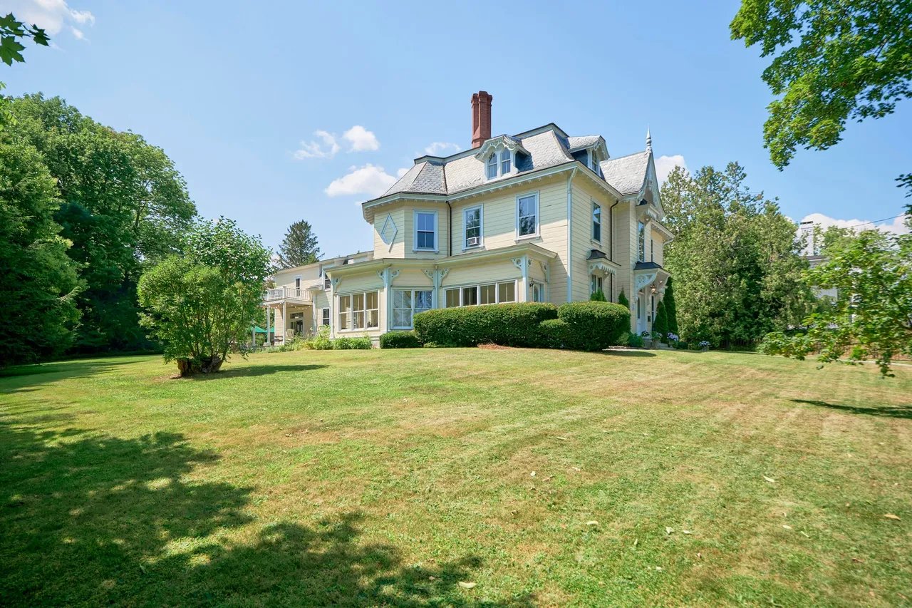 New Listing: 208 High Street, Belfast, ME 04915 – $1,300,000