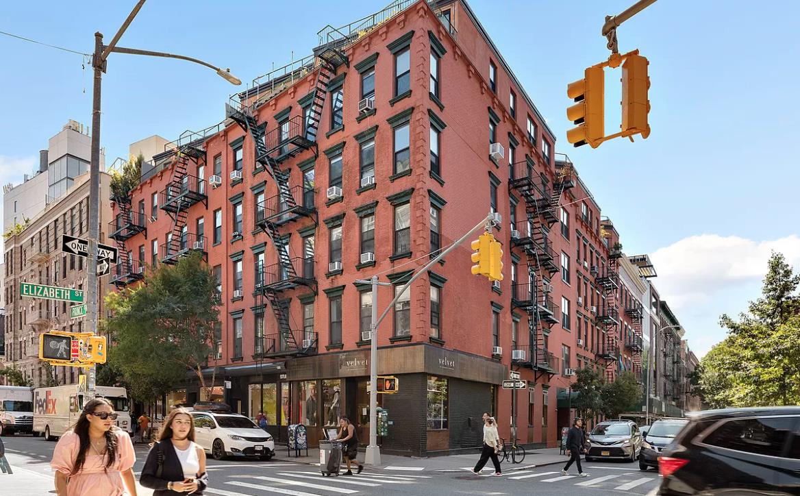 14 Prince Street, Apt 4-A