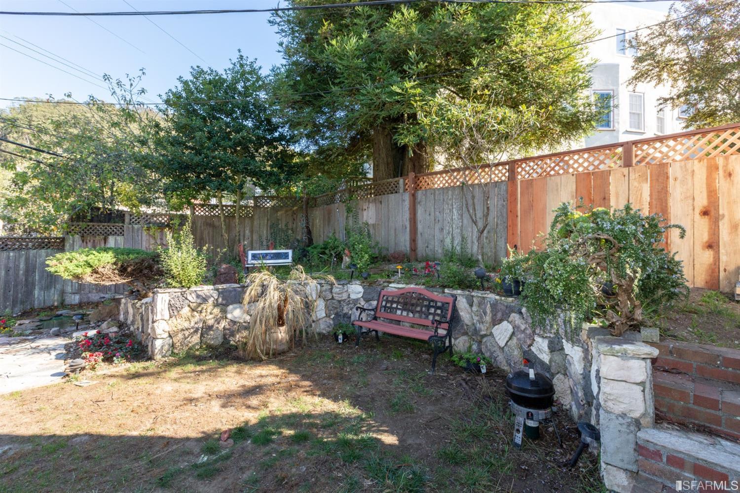 37 Miraloma Dr