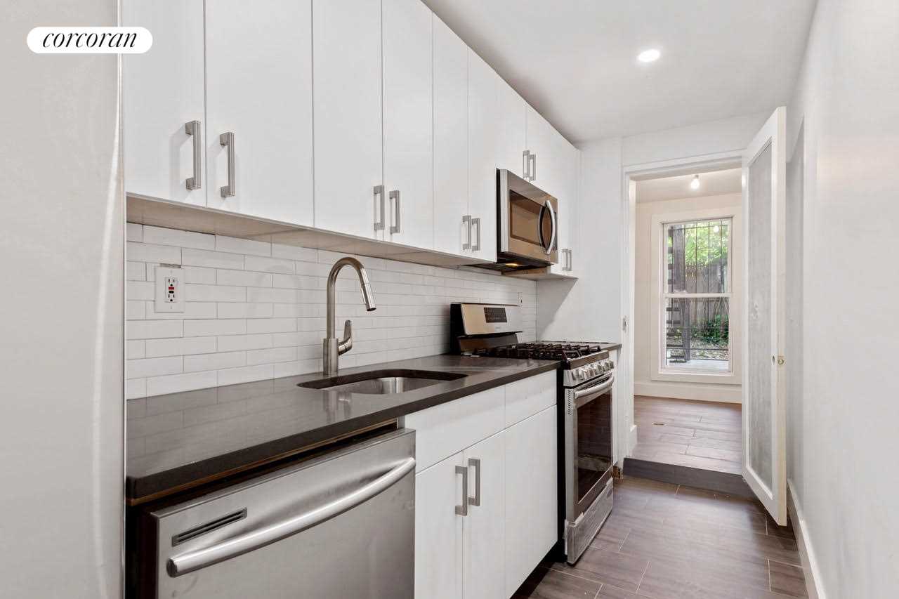438 Lewis Ave, 1