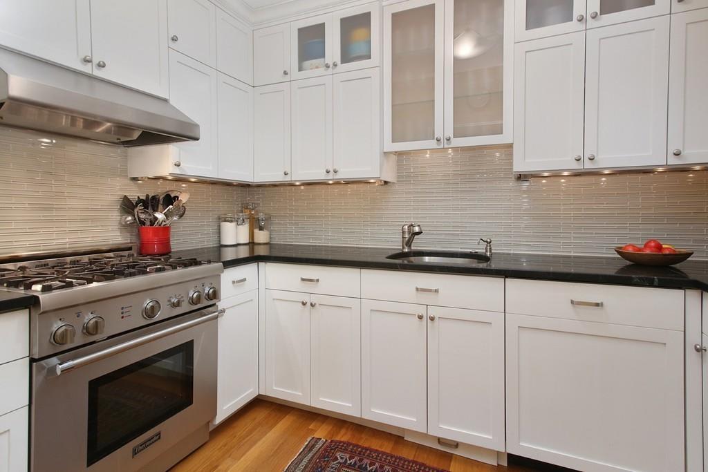 330 Dartmouth Unit 4N