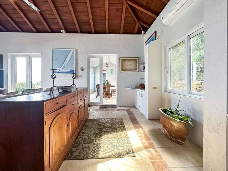 569 Tara Villa