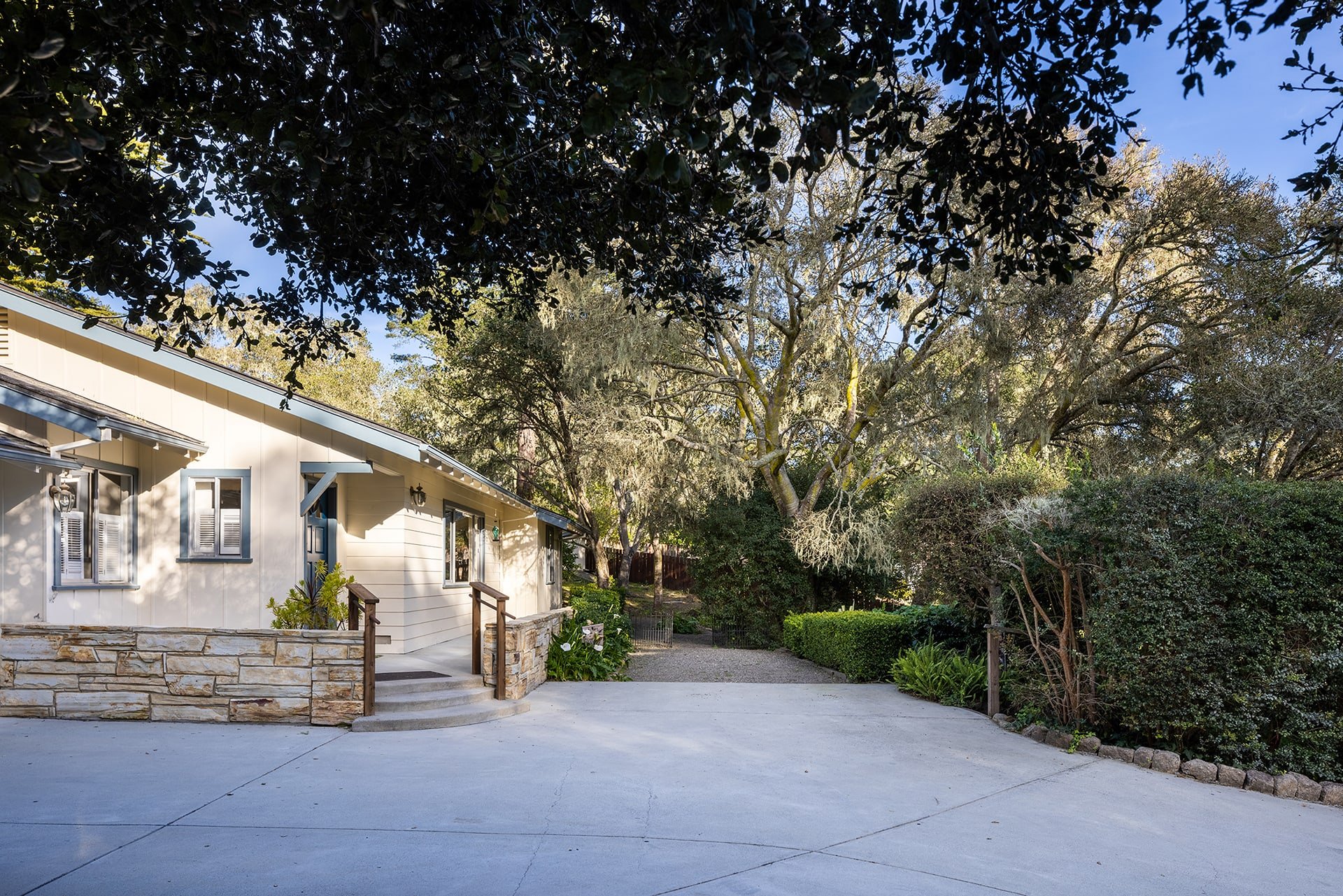 Carmel Pearl - 25315 Flanders Drive 
