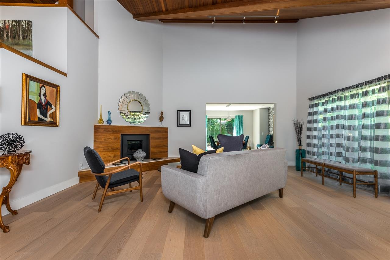 5393 Wildwood Cres