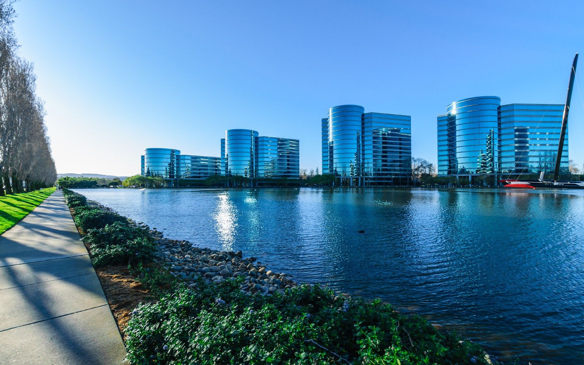 Redwood City, California &ndash; Downtown skyline and Bay Area setting