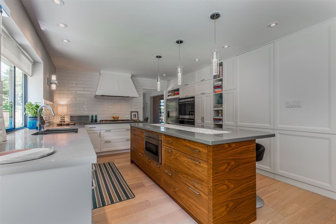 5393 Wildwood Cres