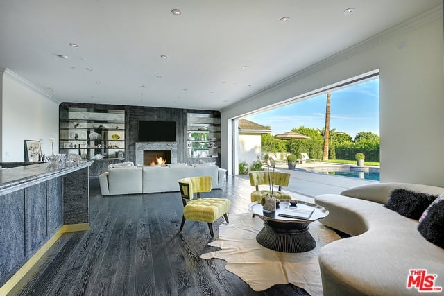 Eminence Azure