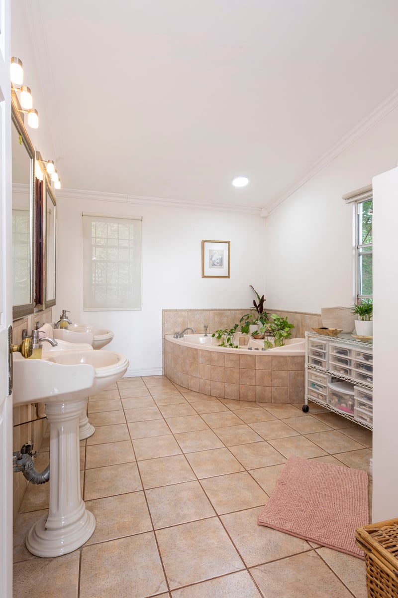 Artistic Mountain View Home, Santa Ana, San Jose
