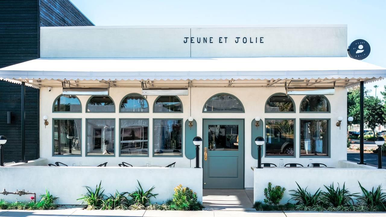 November Restaurant Feature: Jeune et Jolie 