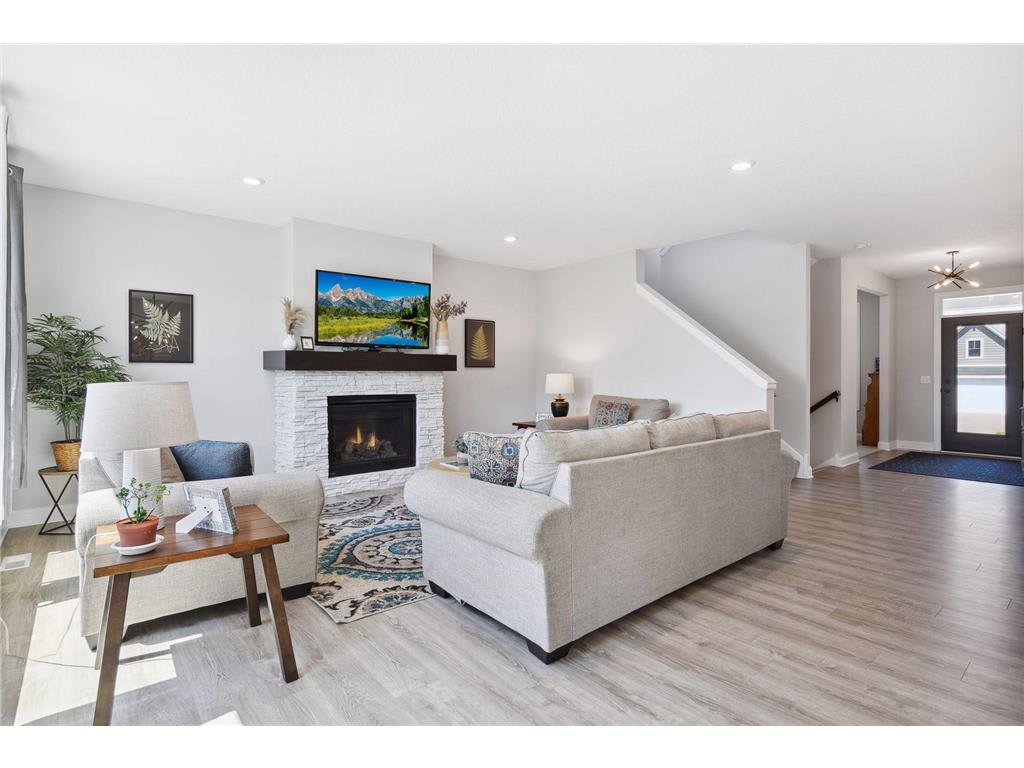 13231 140th Avenue N, Dayton, MN 55327-4415