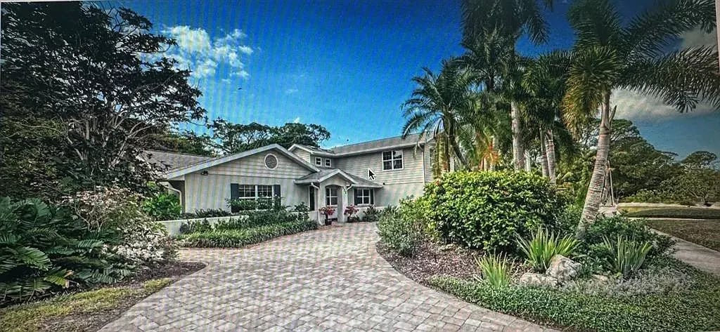 512 Sapphire Dr
