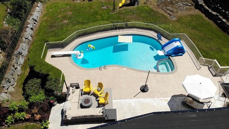 1002 Eyremount Dr