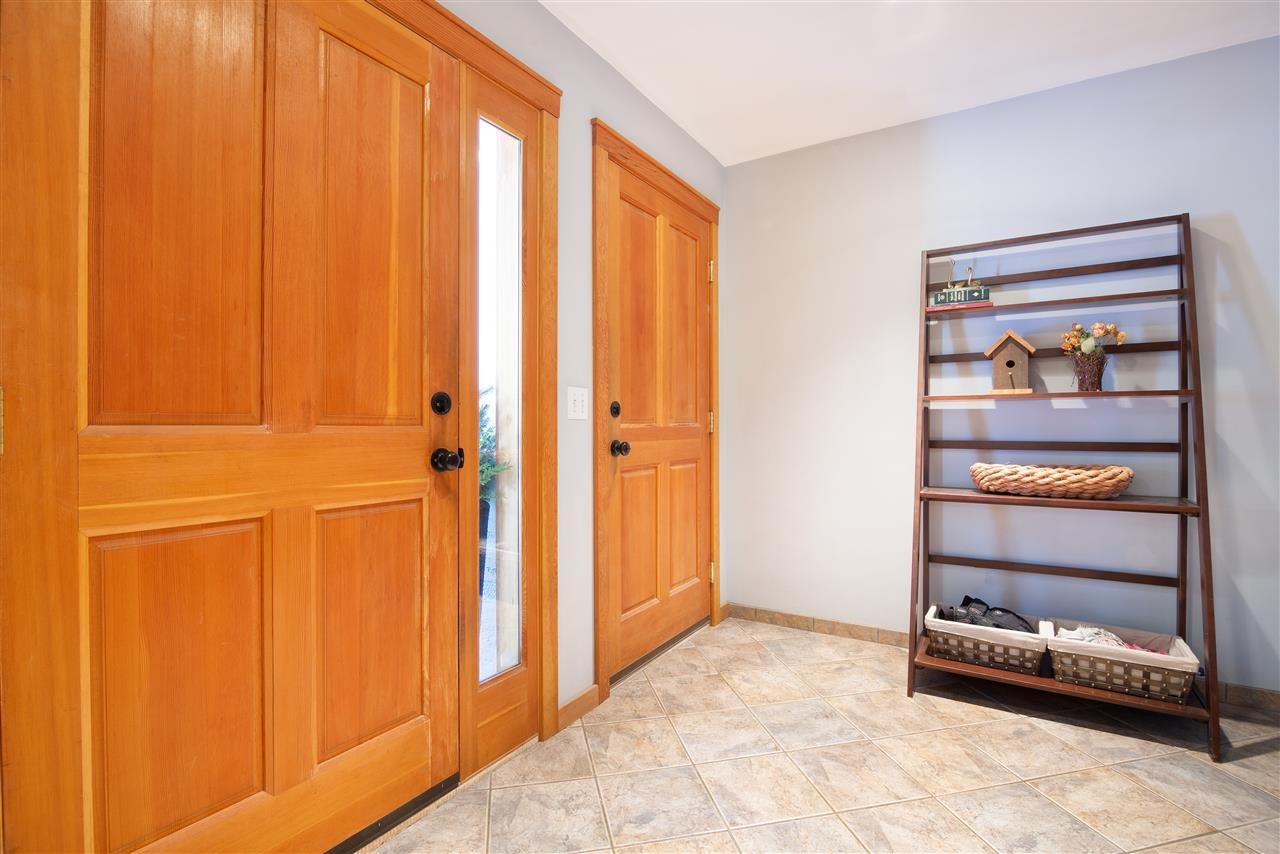 8180 Alpine Wy