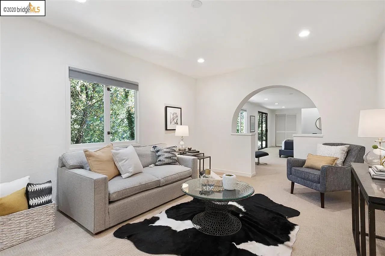 2037 Mastlands Dr