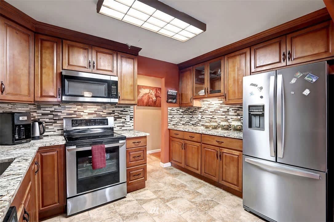 18606 52nd Ave W #211