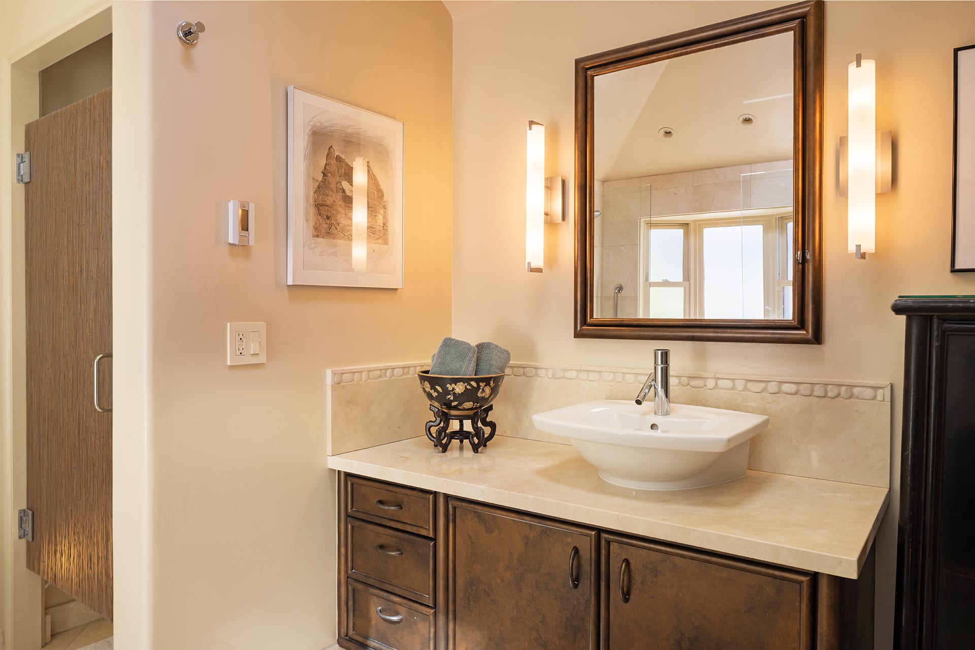 Carmel Jewel - 10th Ave 3 SE of San Carlos