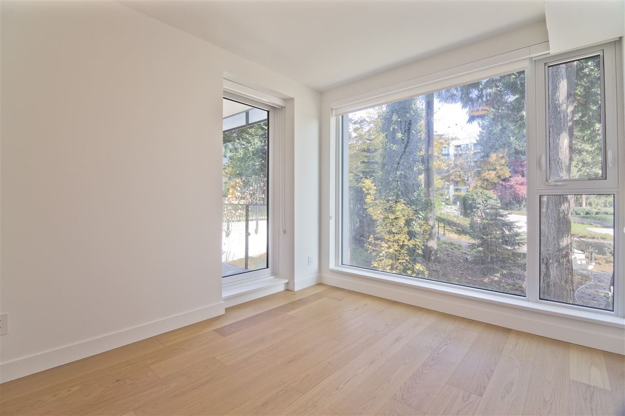 1553 W 57th Ave