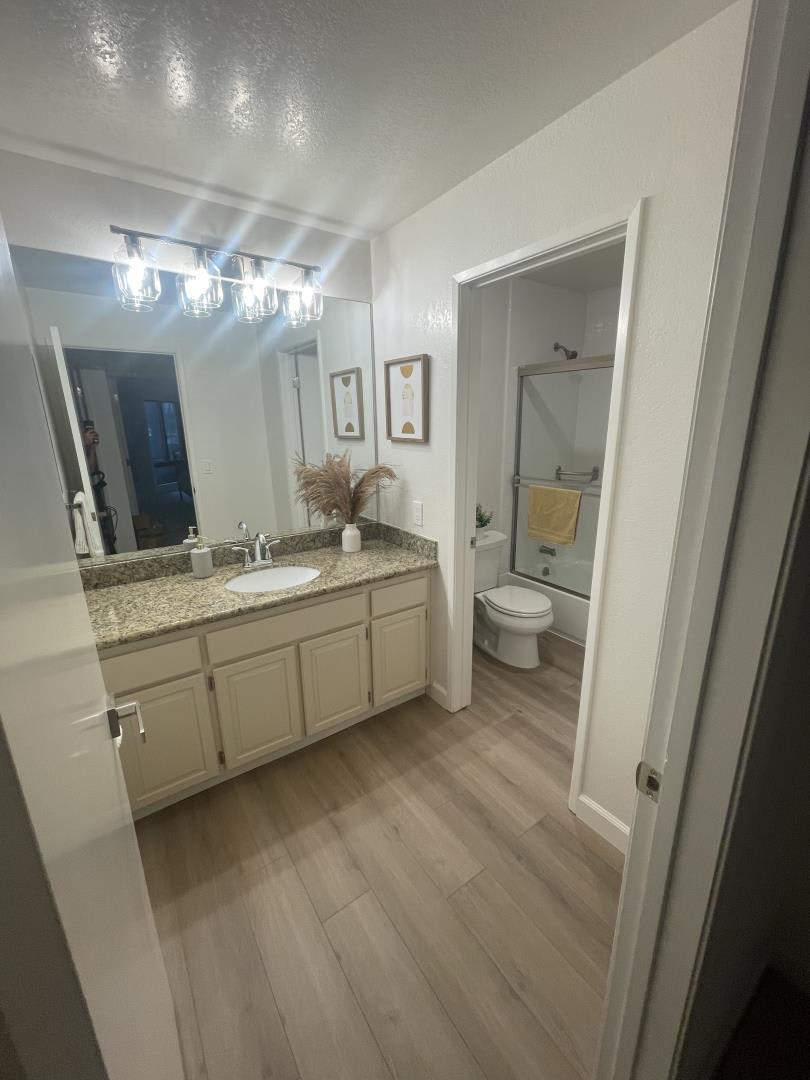 820 Sea Spray Lane, #215, Foster City 94404