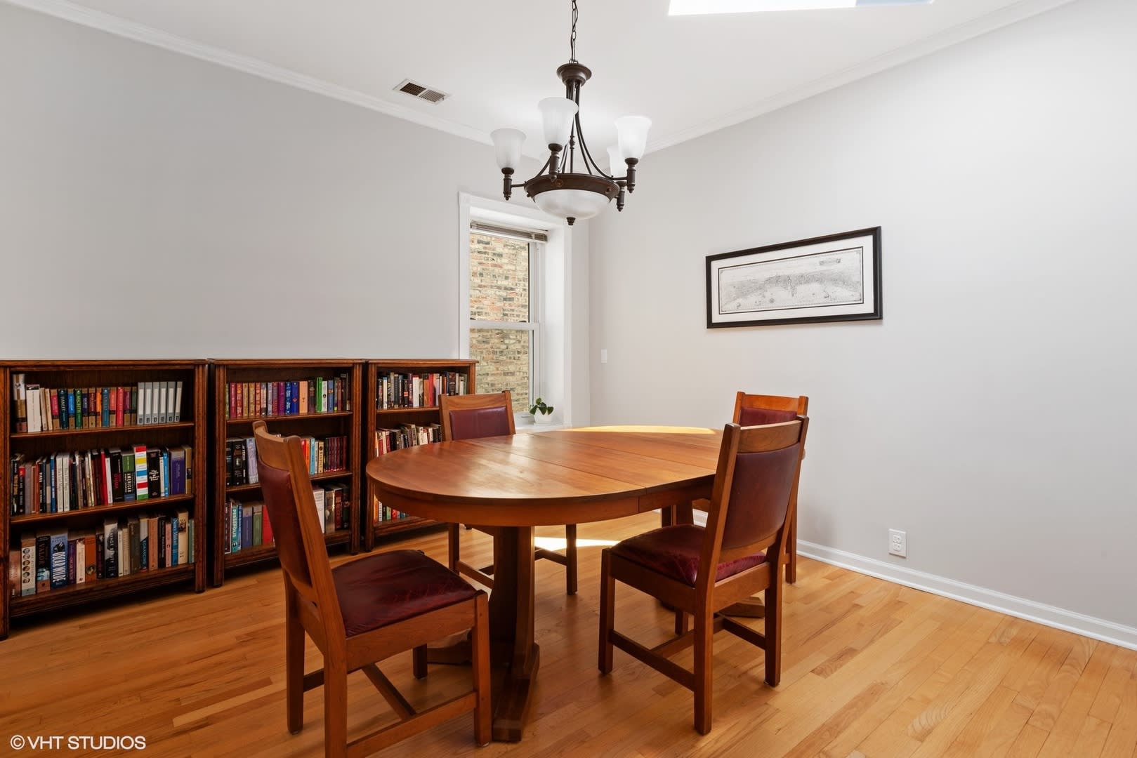 4413 N Magnolia