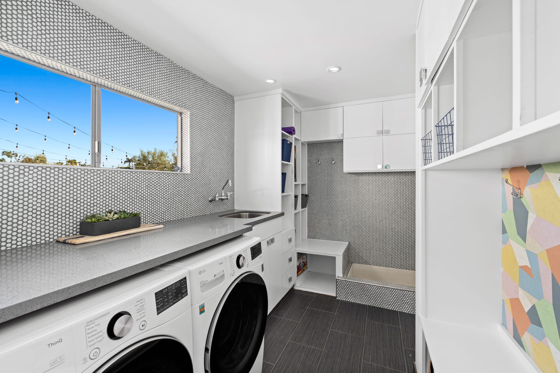 1600 Galaxy Drive