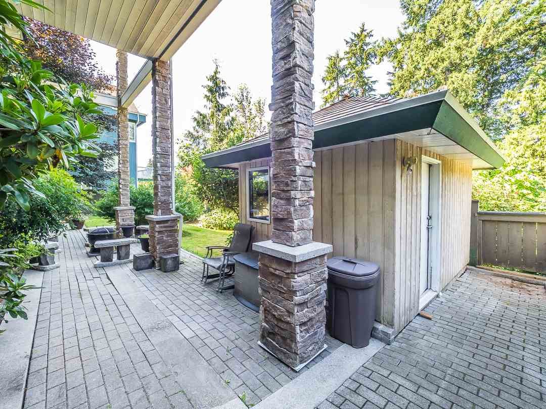 1032 Glacier View Dr
