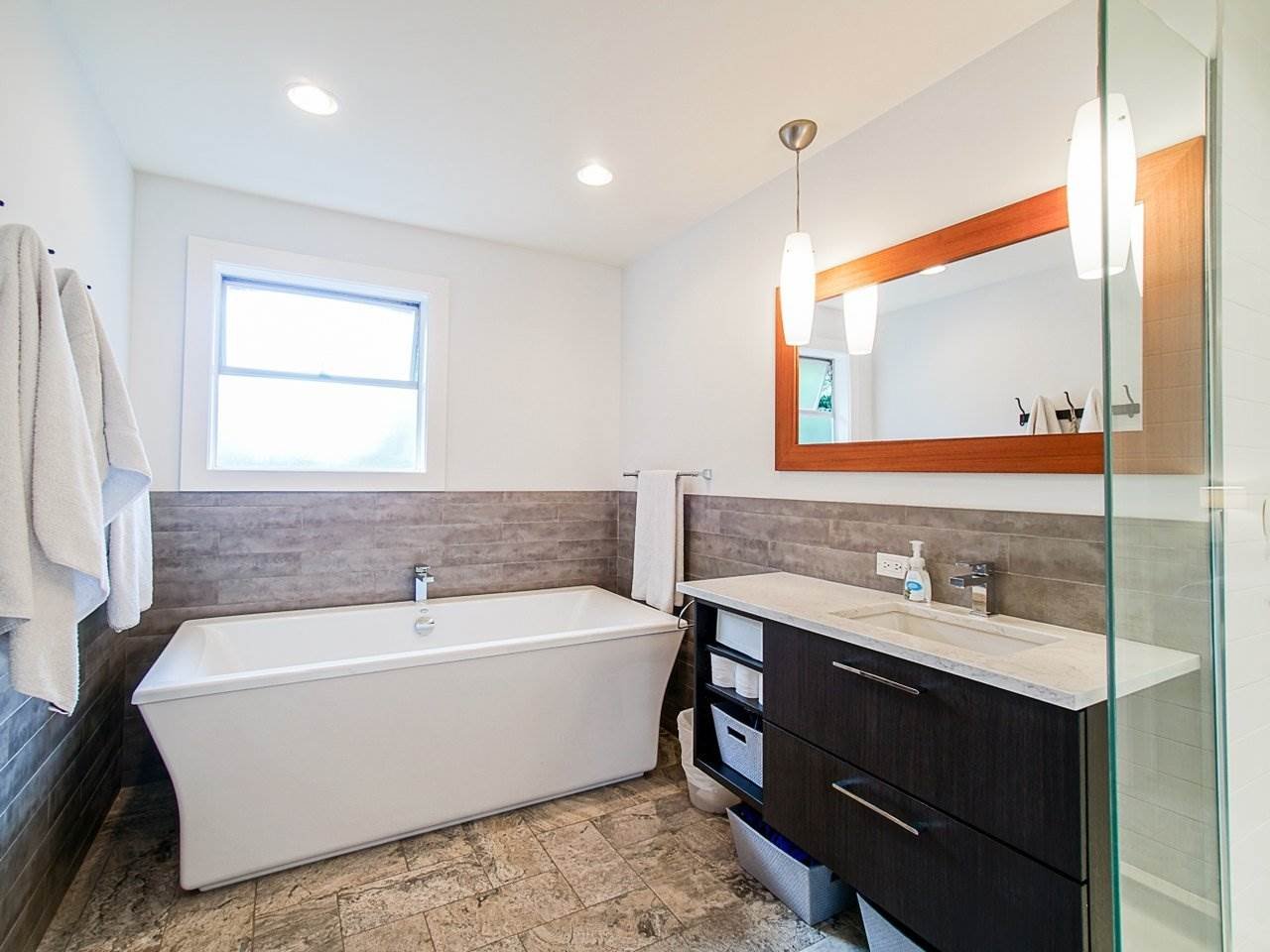 2612 Hardy Cres