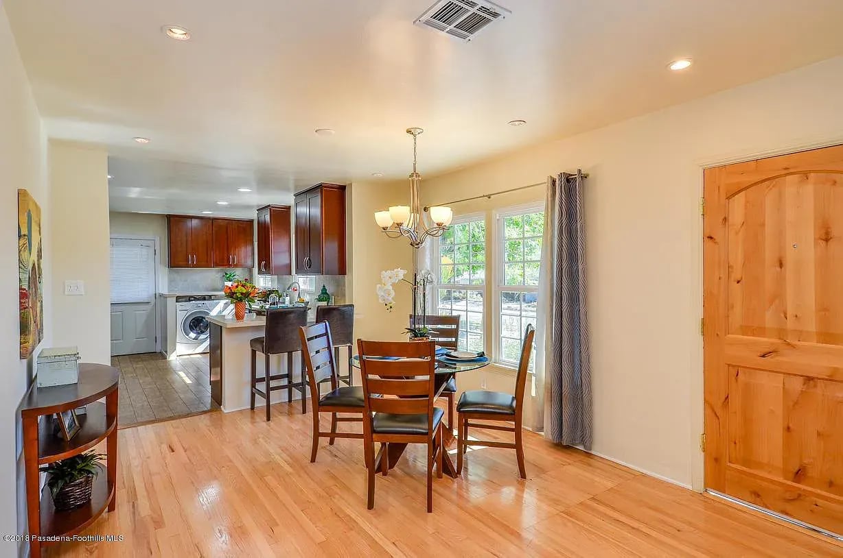 1281 Meadowbrook Rd 