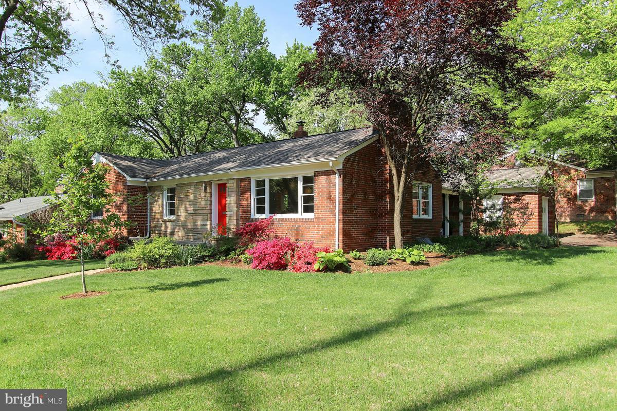 312 Yale Dr