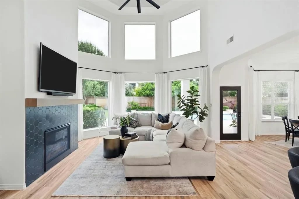 9219 Balsam Gap