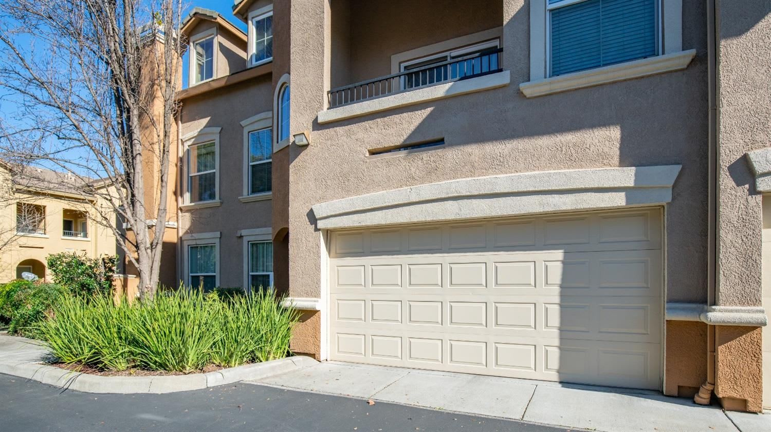 1260 Riva Dr, #7