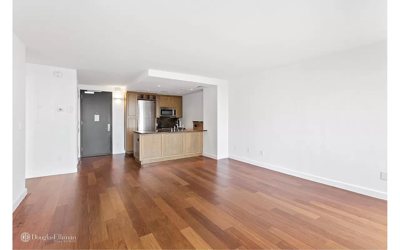 333 Rector Pl #1007