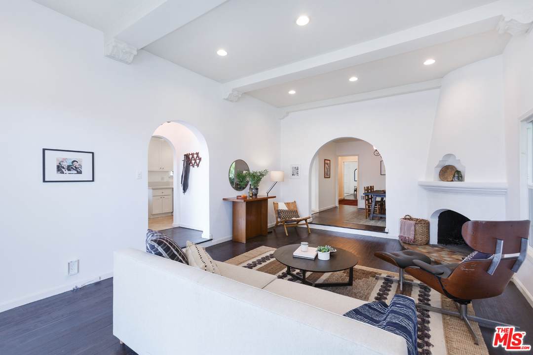 1763 S Ogden Dr