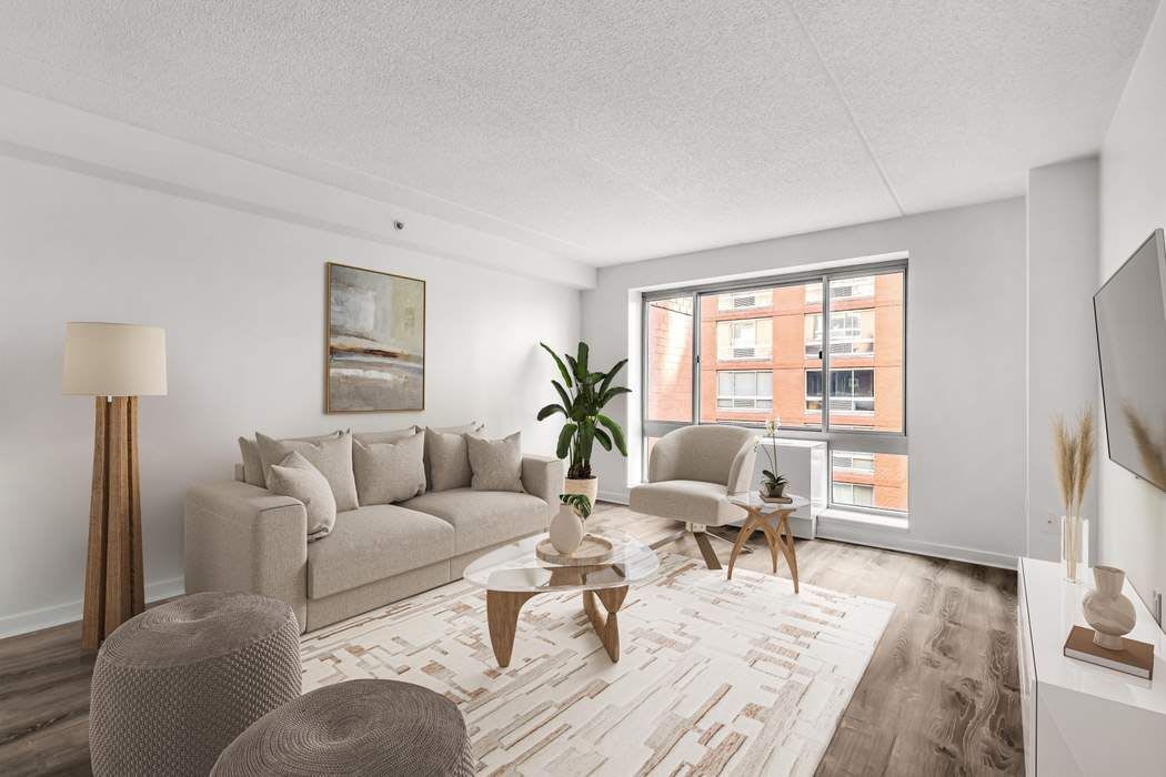 555 West 23rd St, #N8B