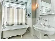1107 West Ave