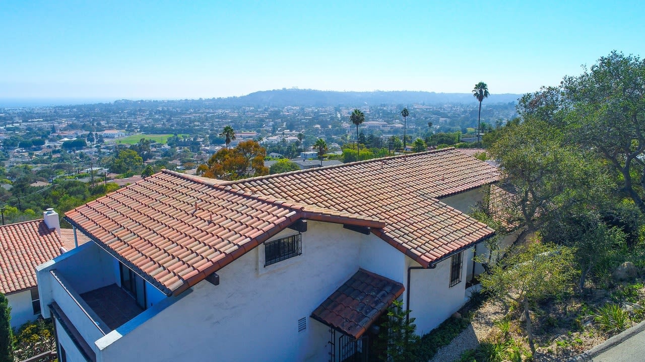 911 Alameda Padre Serra