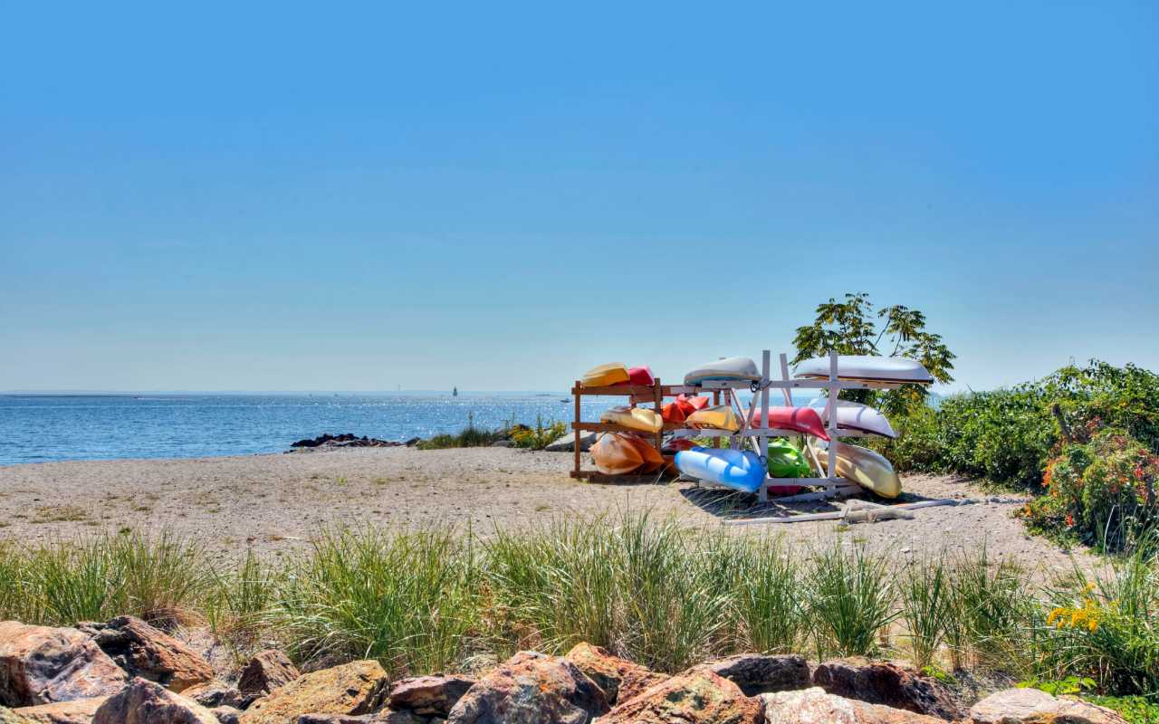 Saugatuck Shores