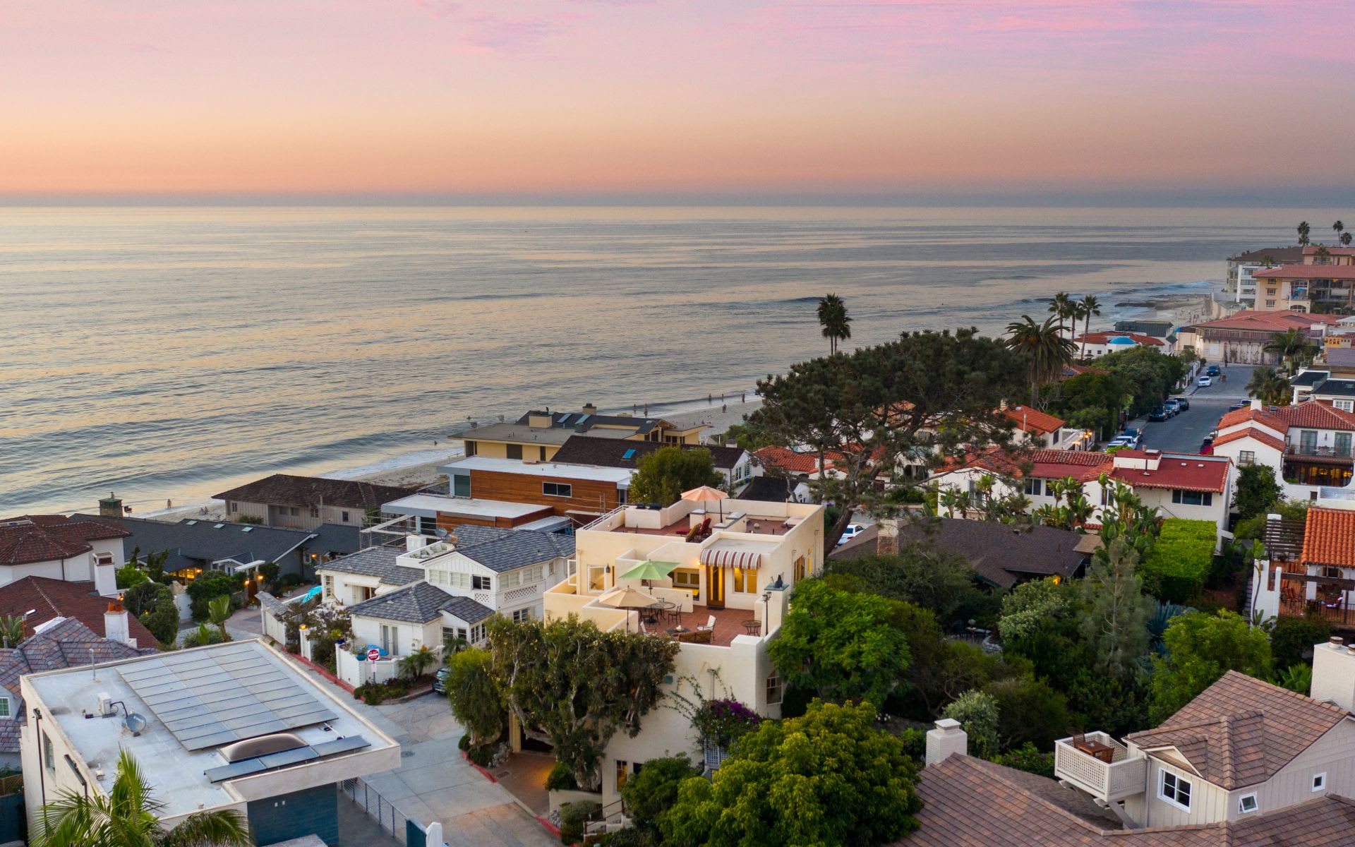 Barber Tract, La Jolla - Coastal homes and beachfront scenery