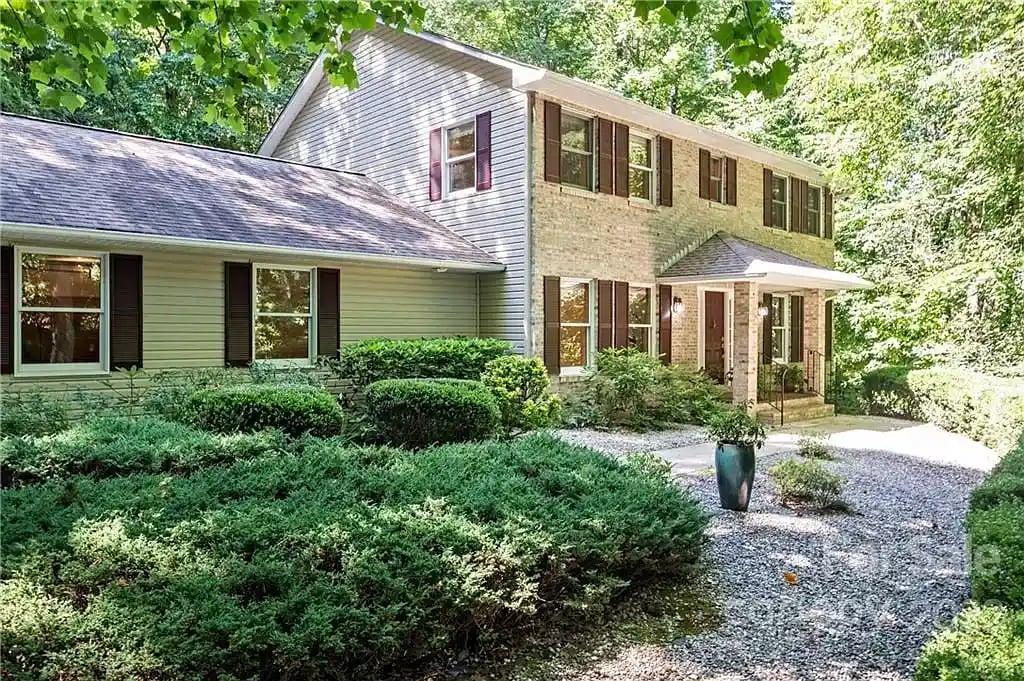462 Timberlane Dr