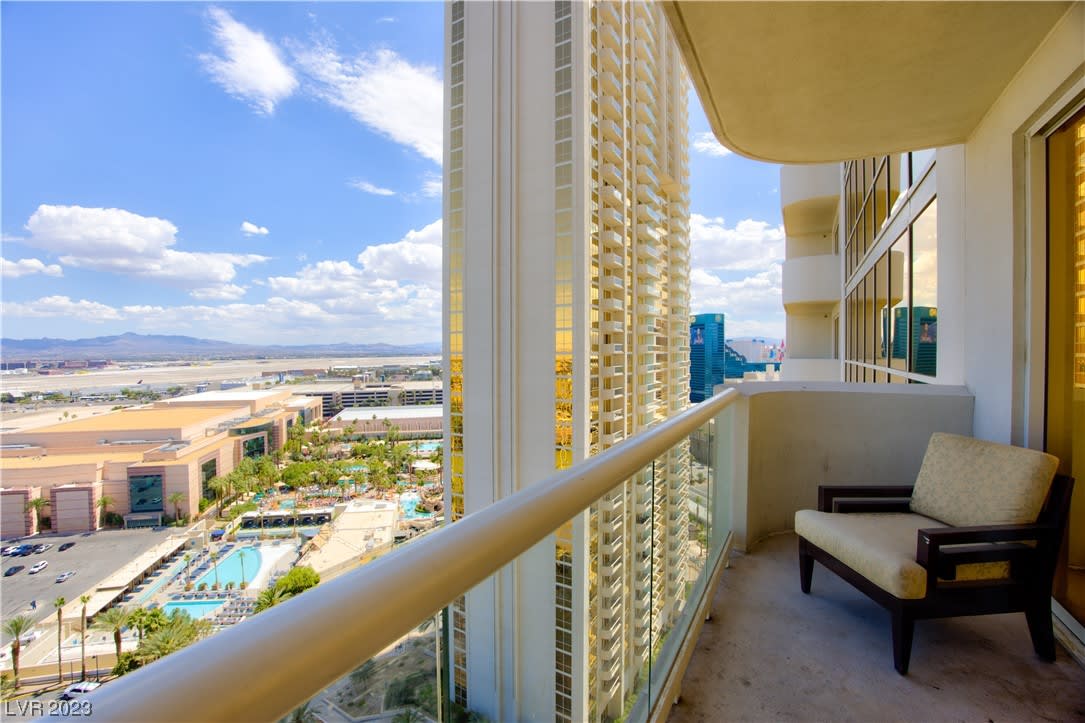 Signature MGM Suites